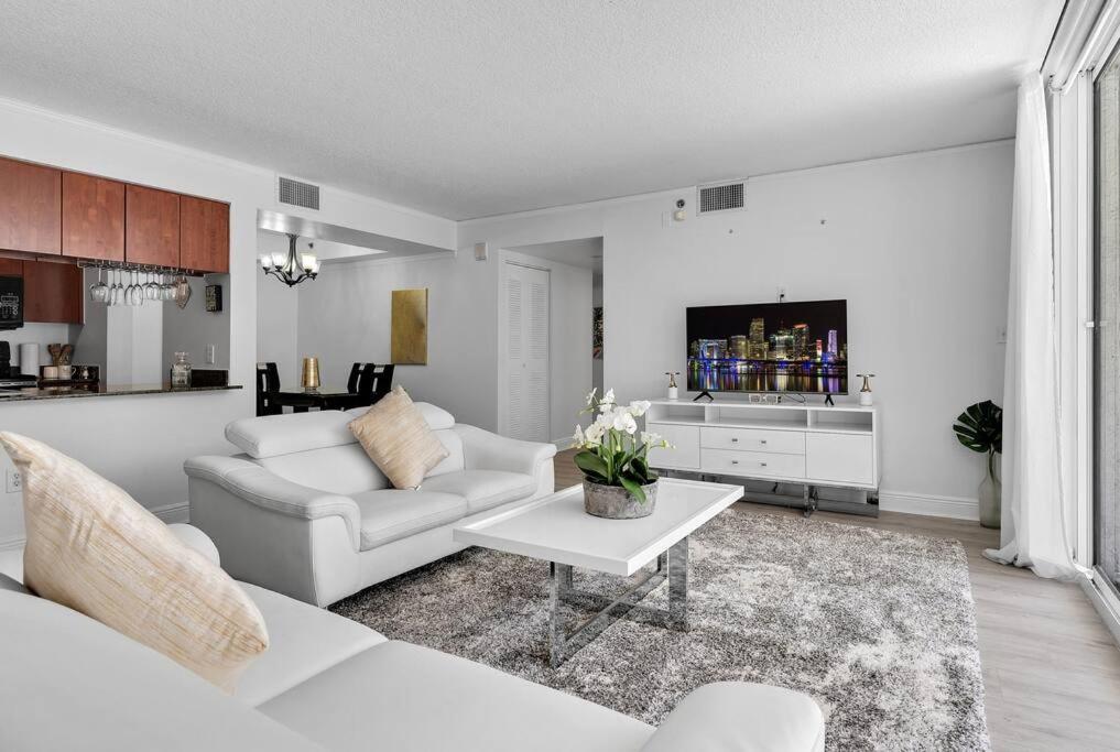 Modern 2/2 With Beautiful Ocean And Brickell Views Lägenhet Miami Exteriör bild