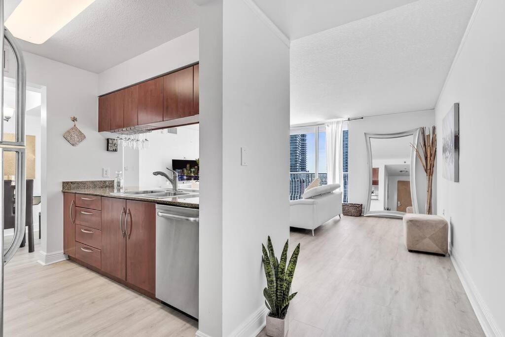 Modern 2/2 With Beautiful Ocean And Brickell Views Lägenhet Miami Exteriör bild